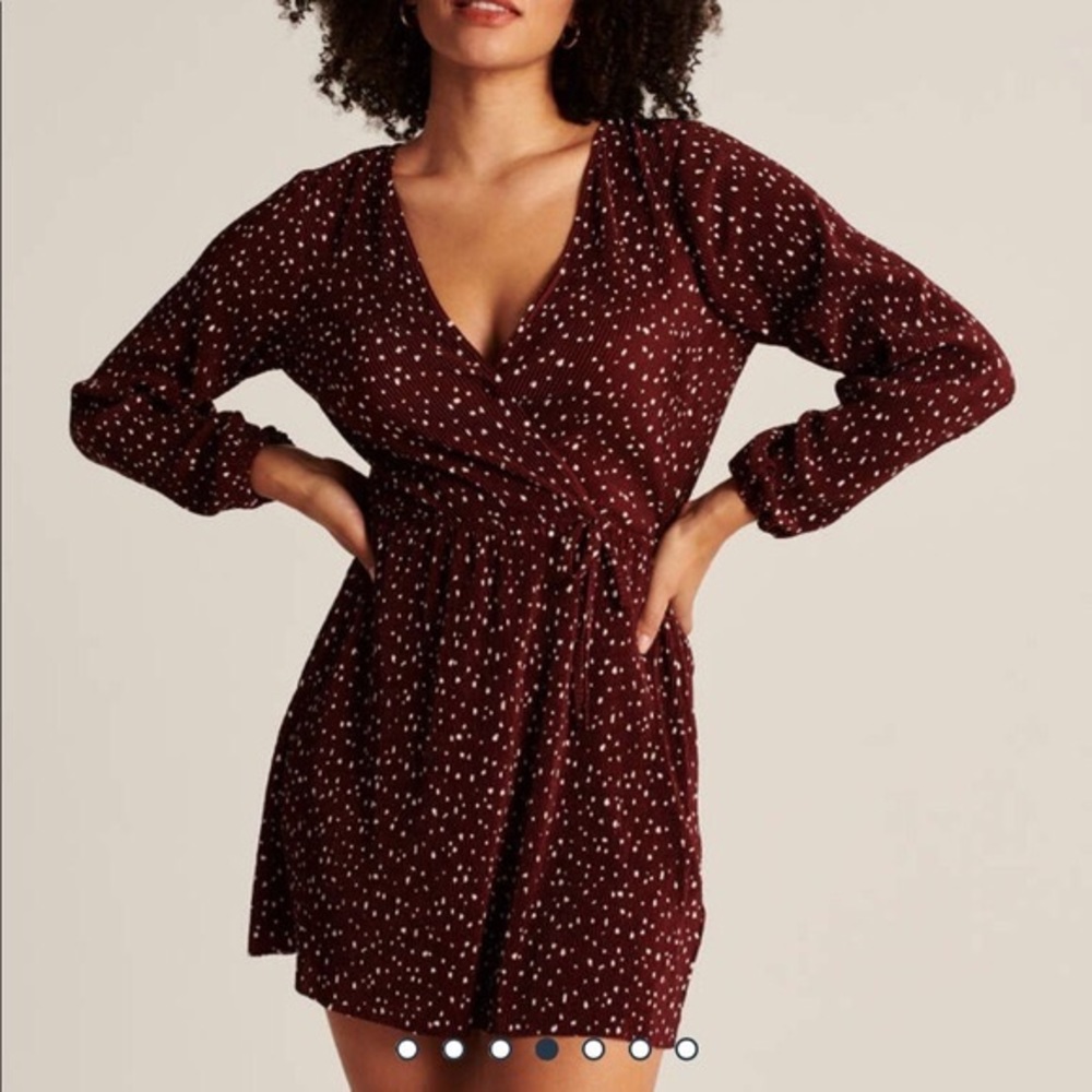 A&F Satin Plisse Wrap Dress Size Small Petite